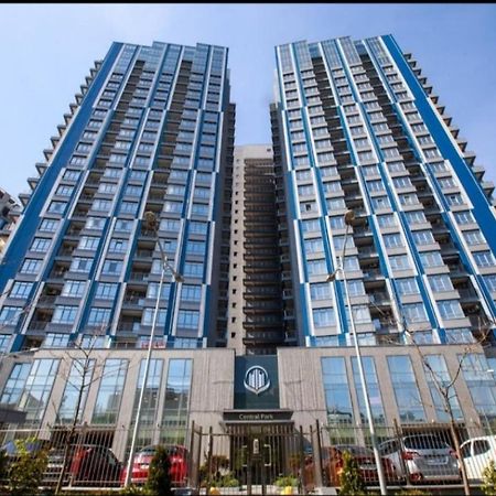 Petrovdom Apartments 10-353 In Rc Central Park, 7 John Mccain Street Kiew Exterior foto
