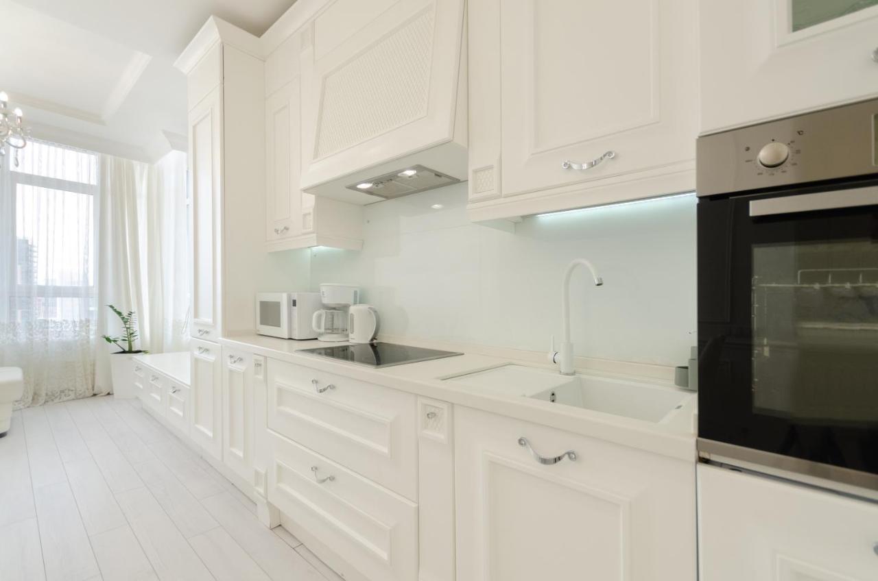 Petrovdom Apartments 10-353 In Rc Central Park, 7 John Mccain Street Kiew Exterior foto